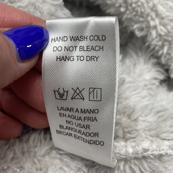 Doe & Rae Sherpa quarter zip pullover - Picture 7 of 7